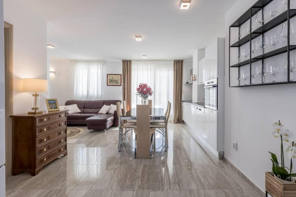 Luxury Rooftop Apartment Zalato Сплит Экстерьер фото